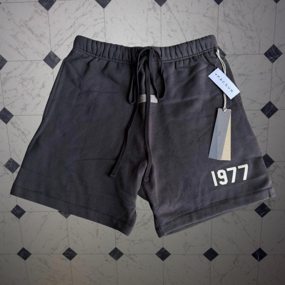 Fear of God Essentials 1977 Black Shorts NWT SIZE L